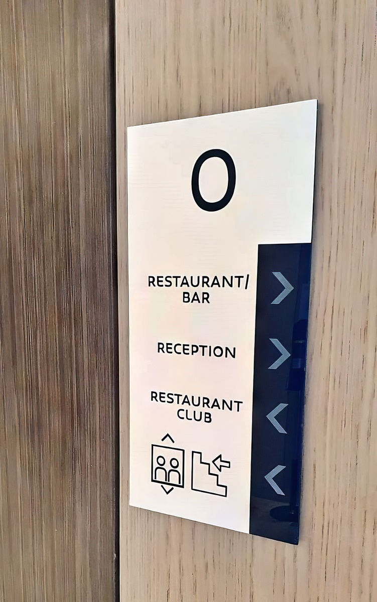 Signalétique directionnelle - image 2