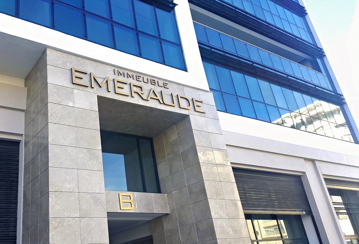 Enseigne lettre boitier rétro-éclairée